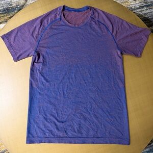 Lululemon T Shirt